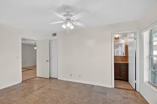 374 Bennington Ln, Lake Worth, FL 33467 - Photo 19