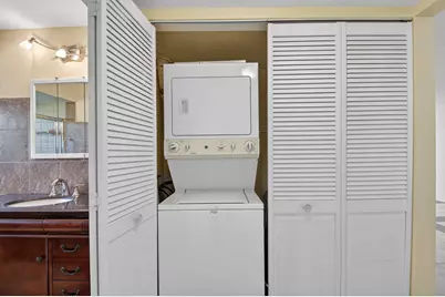 374 Bennington Lane, Lake Worth, FL 33467 - Photo 25