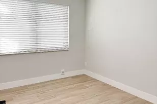 2313 Wabasso Dr, West Palm Beach, FL 33409 - Photo 13