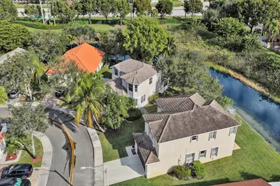 2389 NW 162nd Terrace, Pembroke Pines, FL 33028 - Photo 11