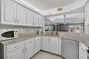 9170 SW 14th St, Boca Raton, FL 33428 - Photo 5