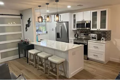 1157 S Drive Circle #C, Delray Beach, FL 33445 - Photo 3