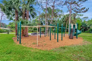 2409 NW 32nd St, Boca Raton, FL 33431 - Photo 19