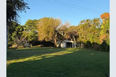 7501 S Indian River Drive, Fort Pierce, FL 34982 - Photo 19