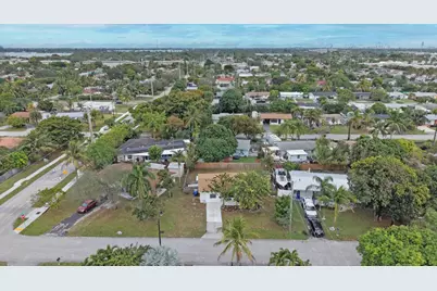 1511 NE 32nd Court, Pompano Beach, FL 33064 - Photo 25