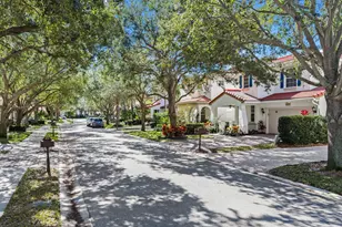 622 Castle Dr, Palm Beach Gardens, FL 33410 - Photo 3