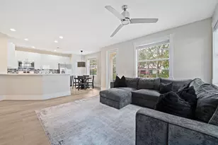 622 Castle Dr, Palm Beach Gardens, FL 33410 - Photo 11