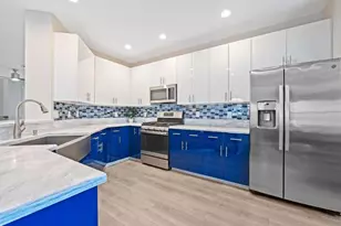 622 Castle Dr, Palm Beach Gardens, FL 33410 - Photo 13