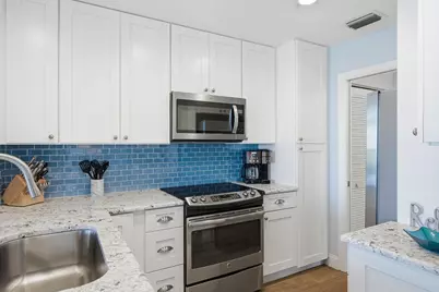 391 NE Plantation Road #215, Stuart, FL 34996 - Photo 11