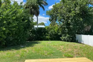 1057 SW Spruce St, Palm City, FL 34990 - Photo 13