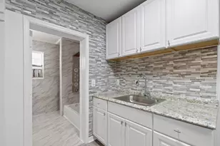 1831 Juno Rd, North Palm Beach, FL 33408 - Photo 7