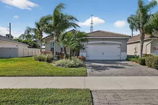 7561 SW Harbor Cove Dr, Stuart, FL 34997 - Photo 3