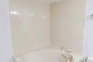 3830 Circle Lake Dr, West Palm Beach, FL 33417 - Photo 11