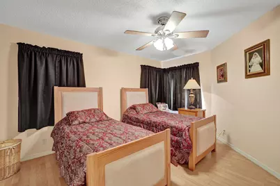 6115 Bay Isles Drive, Boynton Beach, FL 33437 - Photo 13