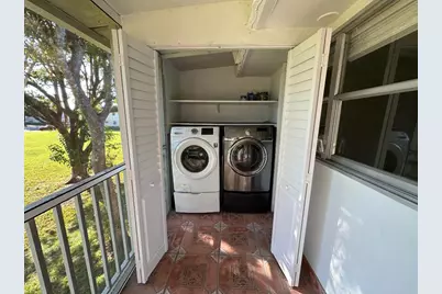 668 Saxony Place N, Delray Beach, FL 33446 - Photo 15