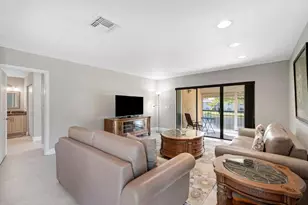 21863 Arriba Real, Boca Raton, FL 33433 - Photo 11