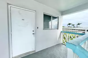 1021 Crystal Lake Dr, Pompano Beach, FL 33064 - Photo 21