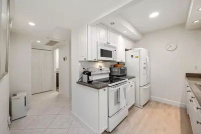 250 NE 20th Street #1010, Boca Raton, FL 33431 - Photo 3