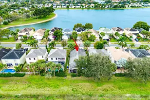 139 Berenger Walk, Royal Palm Beach, FL 33414 - Photo 5