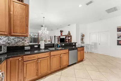 139 Berenger Walk, Royal Palm Beach, FL 33414 - Photo 13
