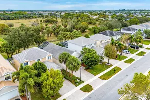 139 Berenger Walk, Royal Palm Beach, FL 33414 - Photo 9