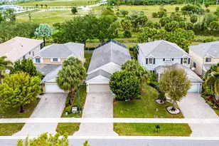 139 Berenger Walk, Royal Palm Beach, FL 33414 - Photo 7