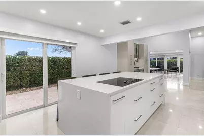 2105 NW 12th Street, Delray Beach, FL 33445 - Photo 11