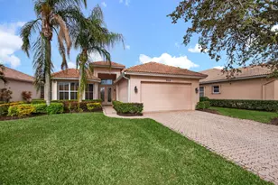 8918 First Tee Rd, Port Saint Lucie, FL 34986 - Photo 5