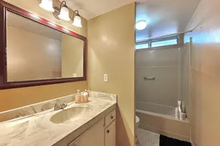 2515 NE 2nd Ct, Boynton Beach, FL 33435 - Photo 11