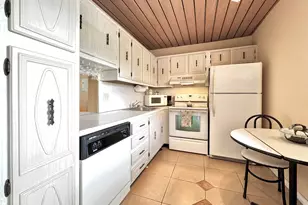 2515 NE 2nd Ct, Boynton Beach, FL 33435 - Photo 5