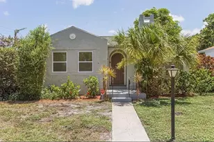 500 Evergreen Dr, Lake Park, FL 33403 - Photo 1