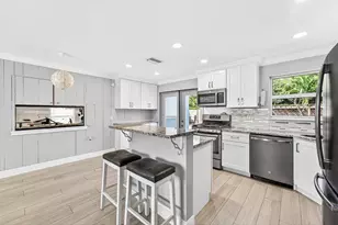 5565 Papaya Rd, West Palm Beach, FL 33413 - Photo 11