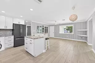 5565 Papaya Rd, West Palm Beach, FL 33413 - Photo 9