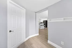 5565 Papaya Rd, West Palm Beach, FL 33413 - Photo 5