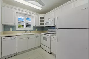 7 Westwood Ave, Tequesta, FL 33469 - Photo 7