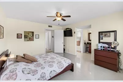 5130 Las Verdes Circle #207, Delray Beach, FL 33484 - Photo 15