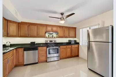 5130 Las Verdes Circle #207, Delray Beach, FL 33484 - Photo 9