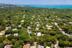3917 S Le Jeune Rd, Miami, FL 33146 - Photo 17