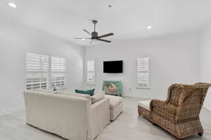 295 NE 5th Ave, Delray Beach, FL 33483 - Photo 21