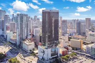 398 NE 5th St, Miami, FL 33132 - Photo 31