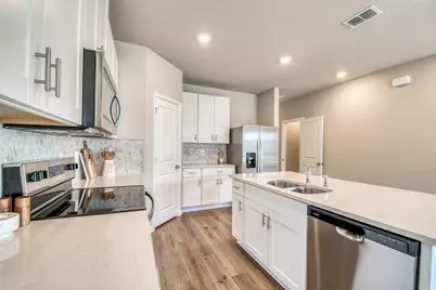5735 SE Edgewater Circle, Stuart, FL 34997 - Photo 9