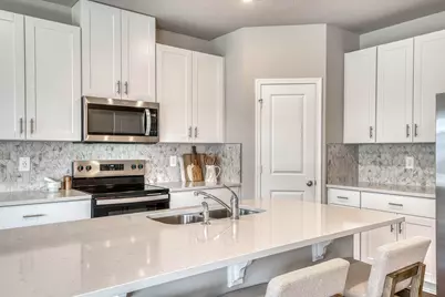 5735 SE Edgewater Circle, Stuart, FL 34997 - Photo 5