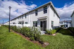 5735 SE Edgewater Cir, Stuart, FL 34997 - Photo 25