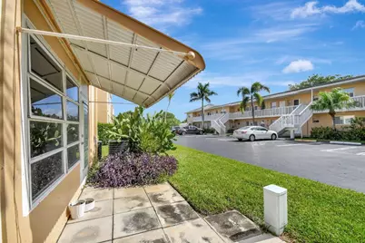 2121 NE 1st Court #105, Boynton Beach, FL 33435 - Photo 25