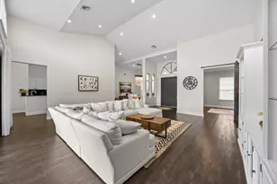 17688 Charnwood Dr, Boca Raton, FL 33498 - Photo 9