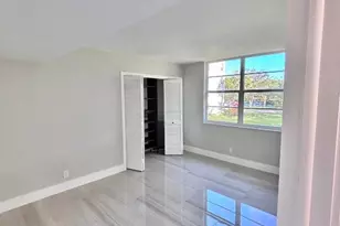 545 Oaks Ln, Pompano Beach, FL 33069 - Photo 17