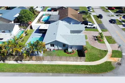 8209 SW 12th Street, North Lauderdale, FL 33068 - Photo 3
