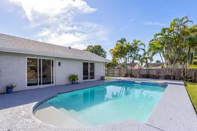 8209 SW 12th Street, North Lauderdale, FL 33068 - Photo 7