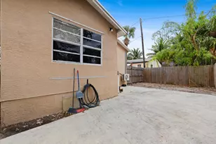 534 21st St, West Palm Beach, FL 33407 - Photo 29