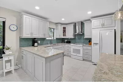 327 SW 29th Avenue, Delray Beach, FL 33445 - Photo 13